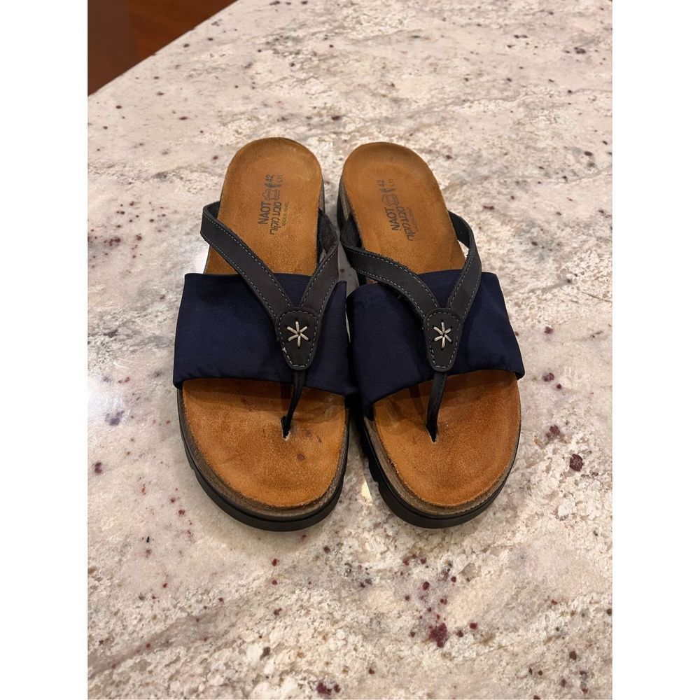 Naot Jennifer Navy Slide Sandals Thongs sz 11